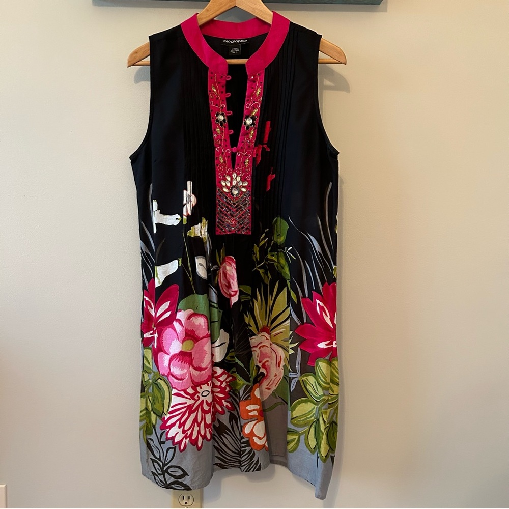 Fabulous Biographie floral dress, sparkly embroidered detailed neckline, XL, EUC
